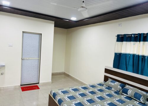 King Size Hall